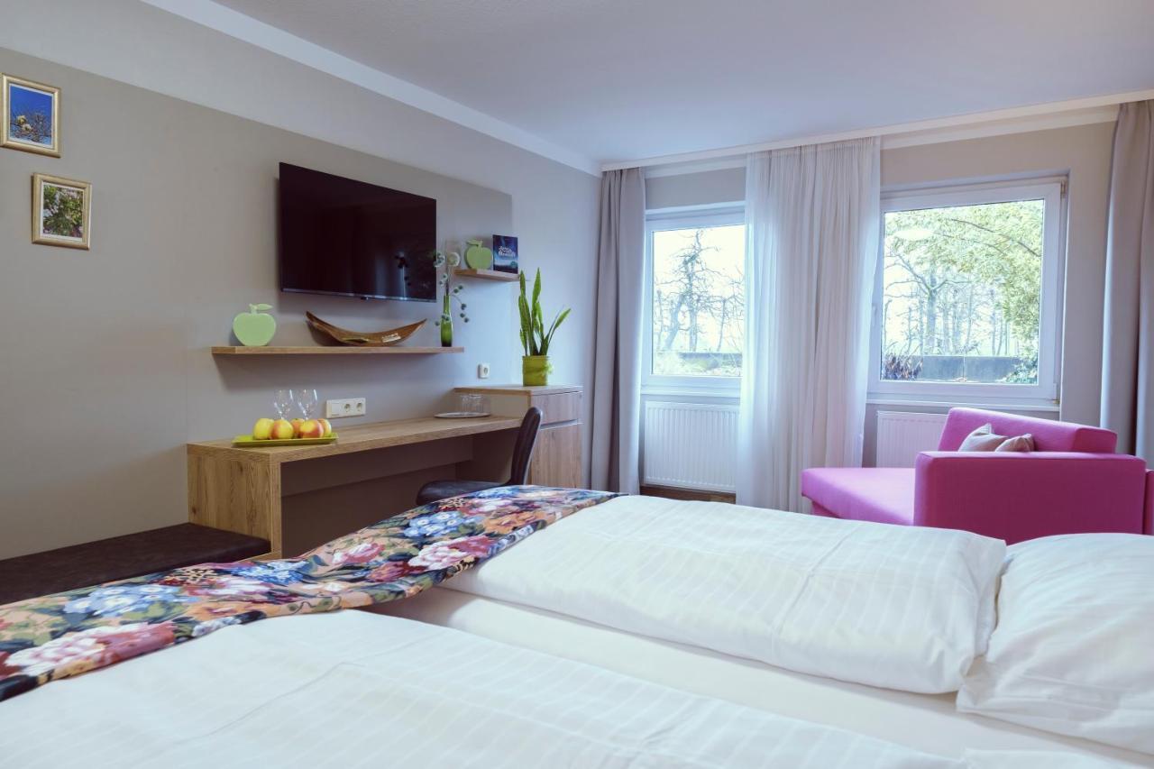 Apfelbluete Bed & Breakfast 8 Km Vom Bodensee ซาเลม ภายนอก รูปภาพ